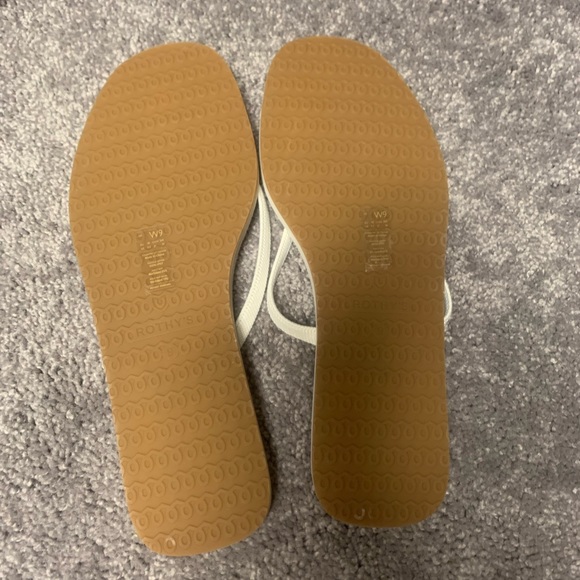 Rothy’s coconut flops - Picture 2 of 2